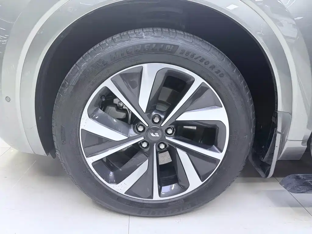 Li Auto Li ONE — миниатюра 16