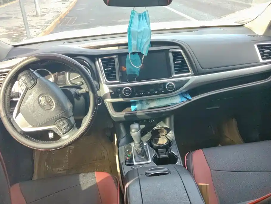 Toyota Highlander — миниатюра 12