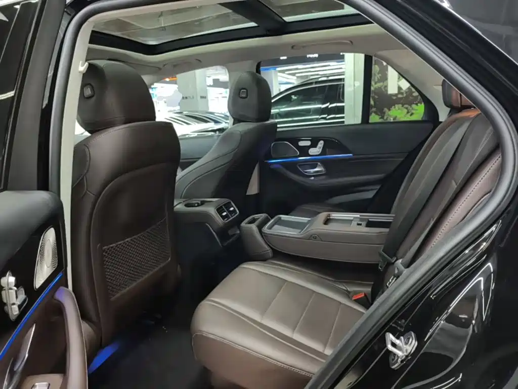 Mercedes-Benz GLE (Import) — миниатюра 17