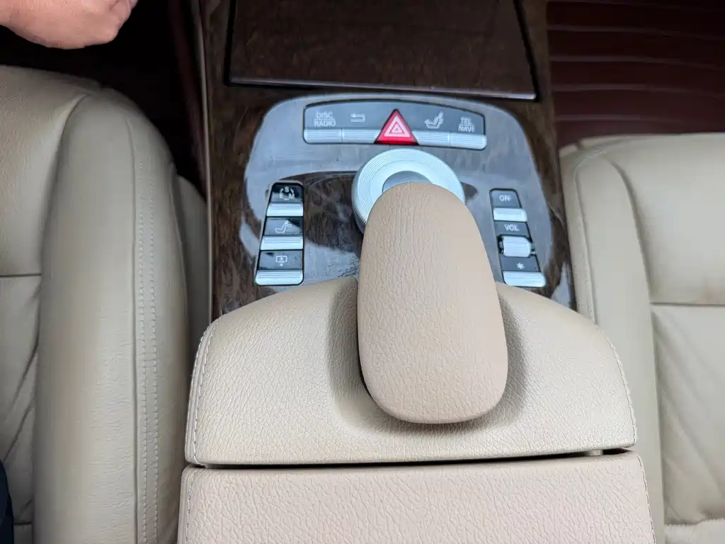 Mercedes-Benz S-Class — миниатюра 17