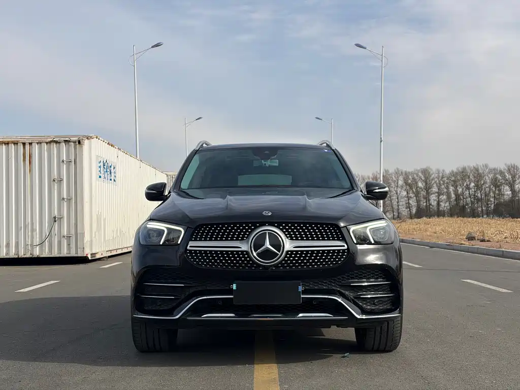 Mercedes-Benz GLE (Import) — миниатюра 2