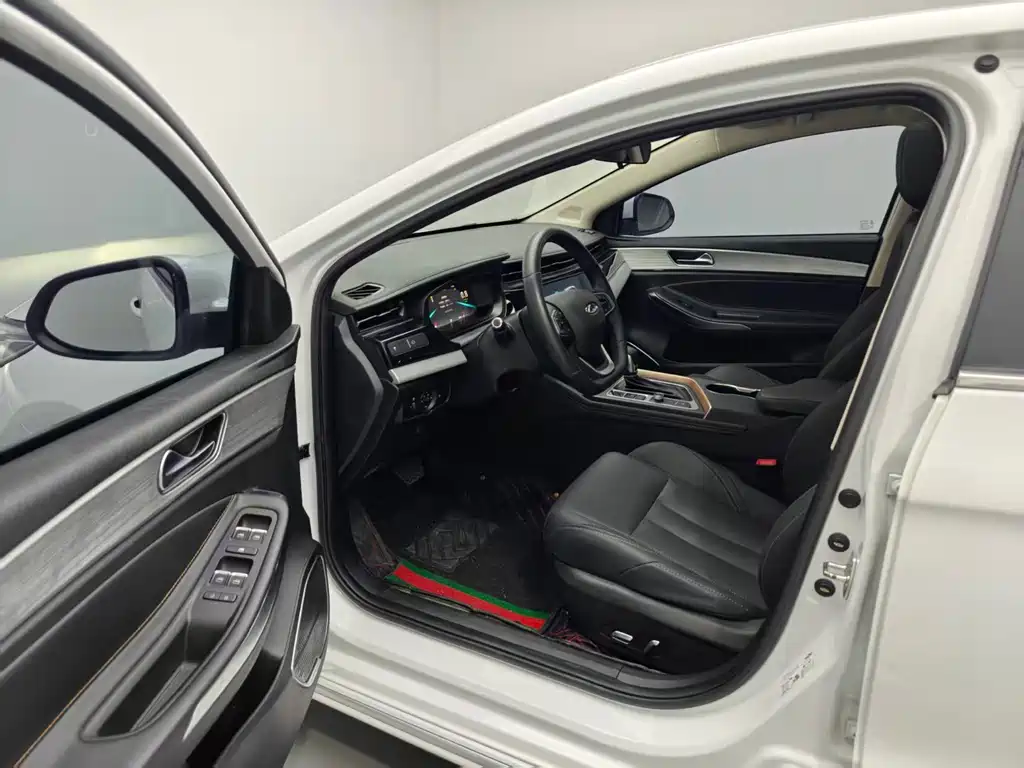 Chery Arrizo 5 PLUS — миниатюра 5