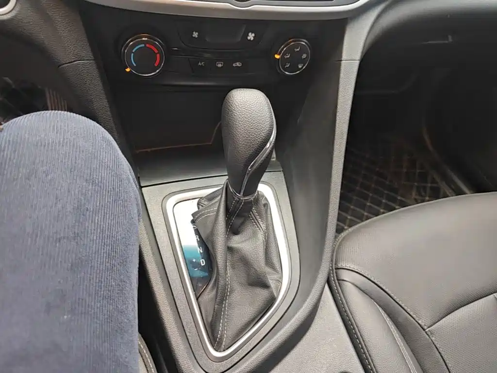 Buick Excelle — миниатюра 14