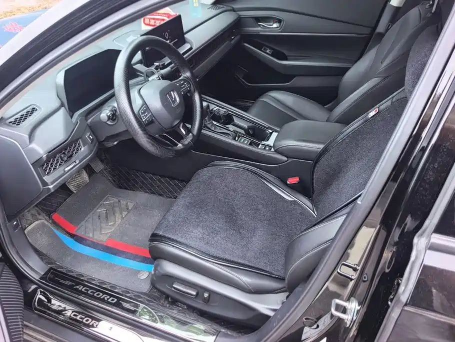 Honda Accord — миниатюра 9
