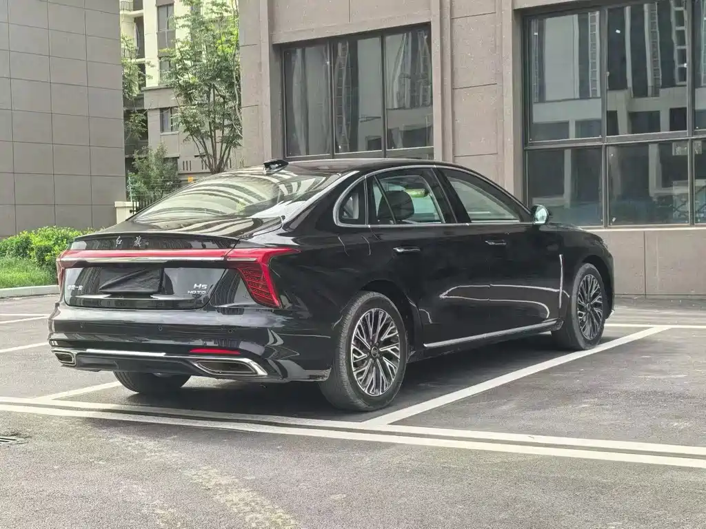 Hongqi Hongqi H5 — миниатюра 7