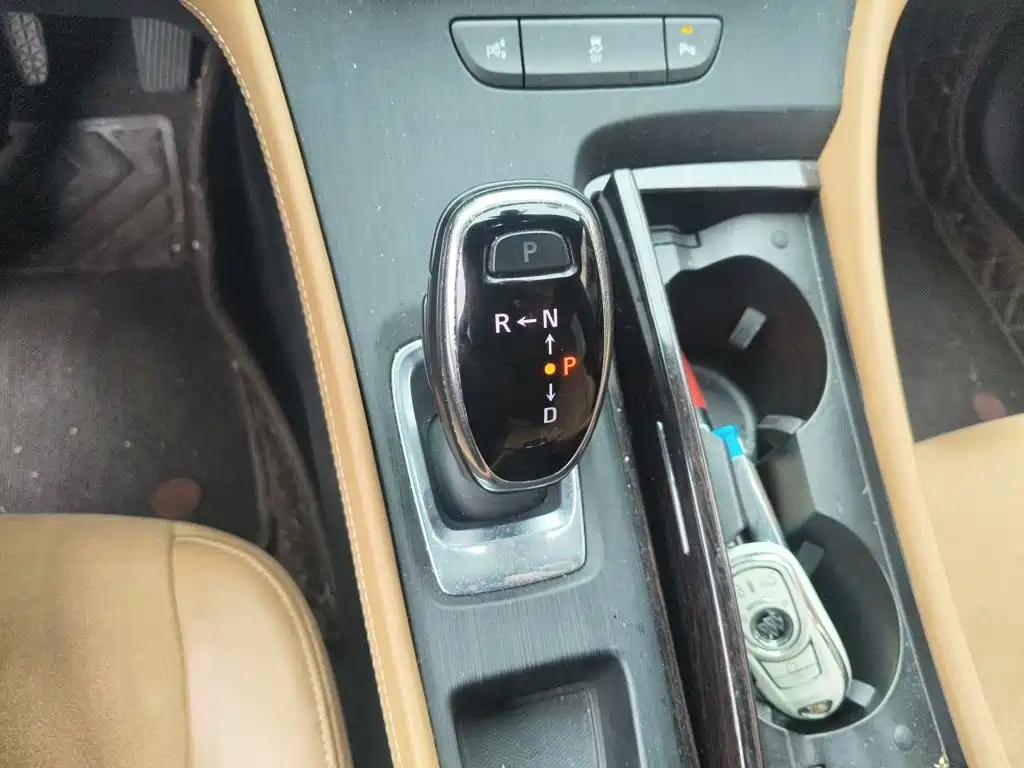 Buick LaCrosse — миниатюра 10