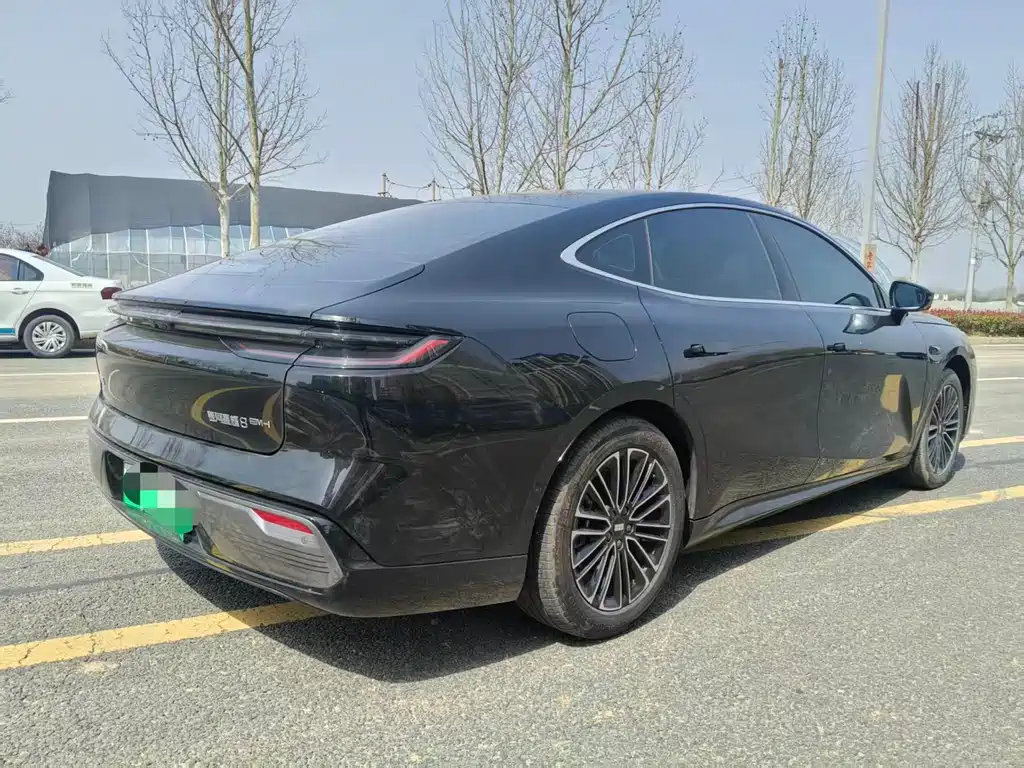 GEELY GALAXY GALAXY SPARKLE 8