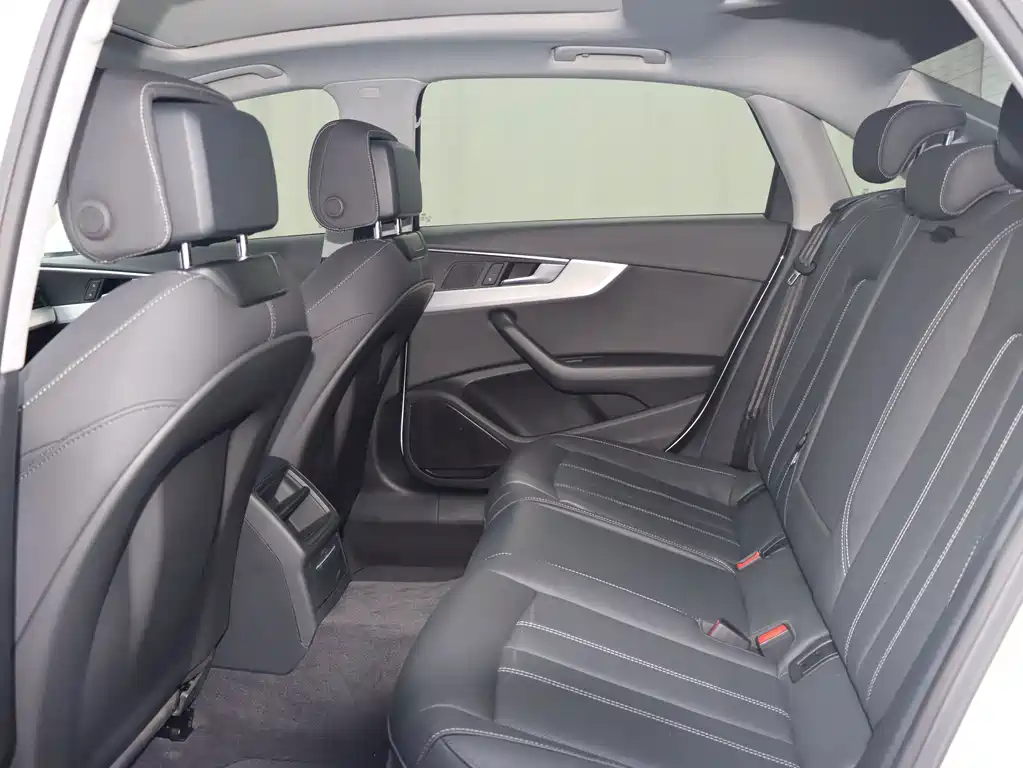Audi A4L — миниатюра 14
