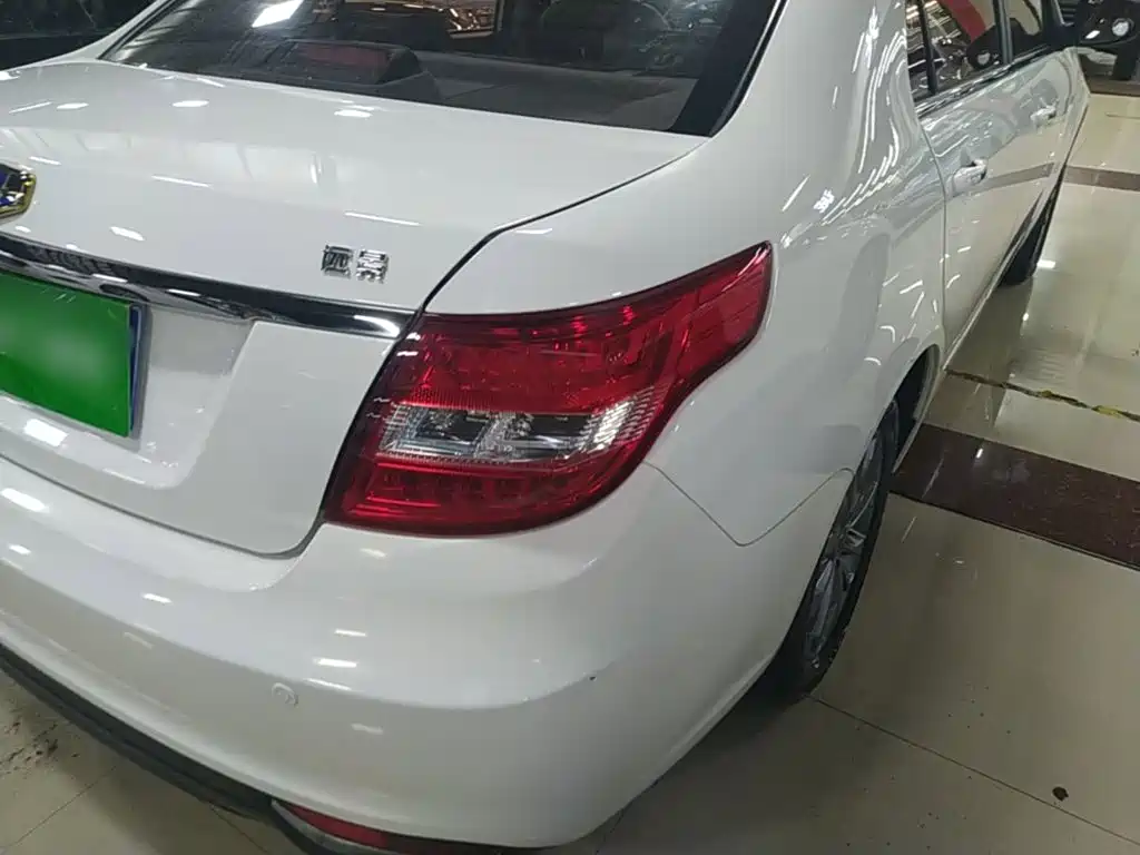Geely Vision — миниатюра 8