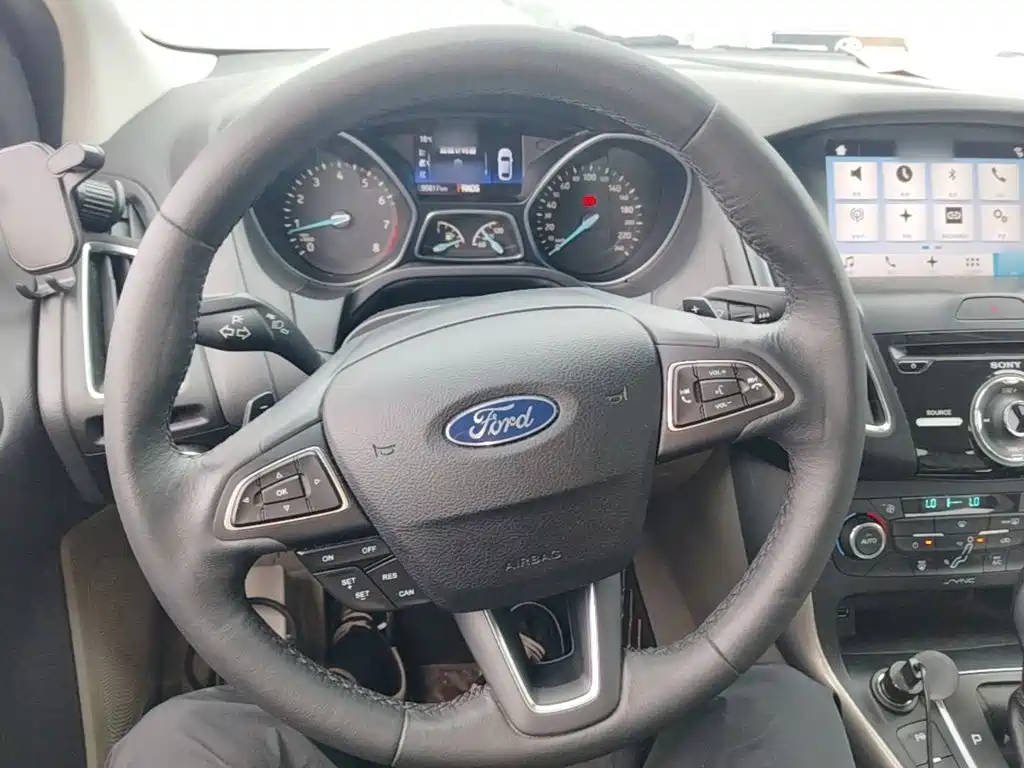 Ford Focus — миниатюра 11