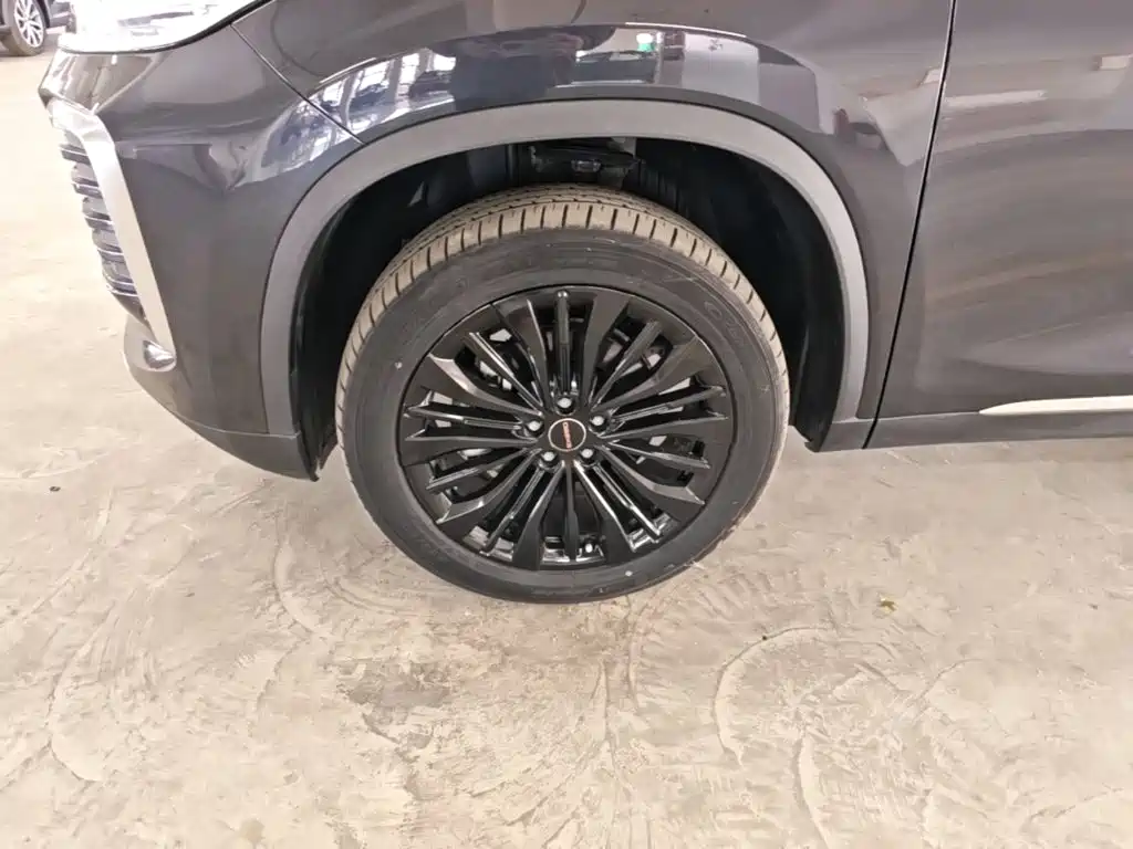 Exeed Lingyun — миниатюра 23