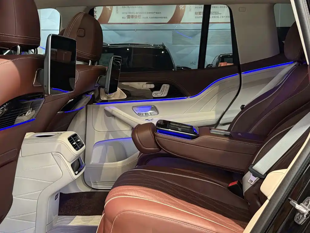 Mercedes-Benz GLS — миниатюра 25