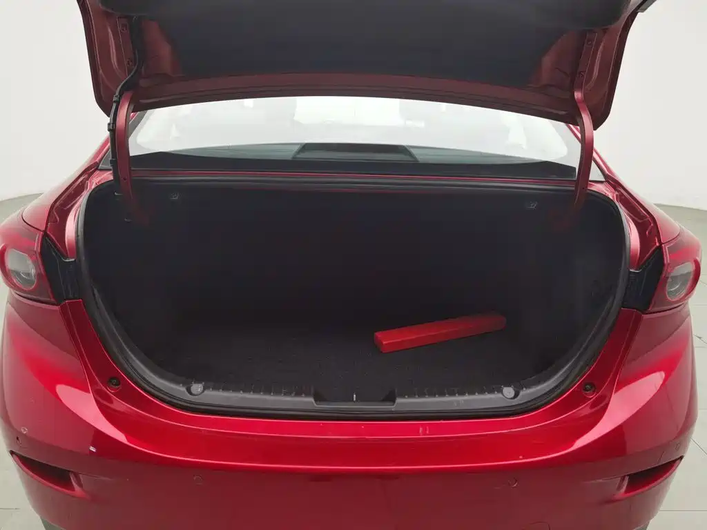 Mazda 3 Axela — миниатюра 16