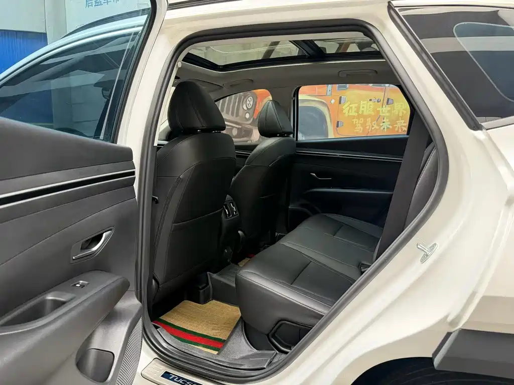 Hyundai Tucson — миниатюра 9