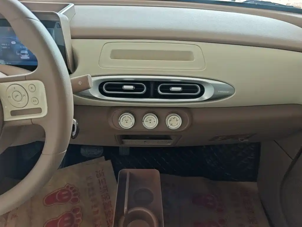 Wuling MINIEV — миниатюра 13