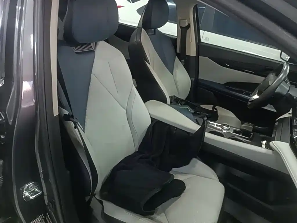 Changan UNI-V iDD — миниатюра 25