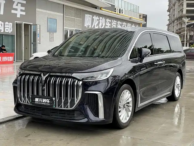 VOYAH LANTU DREAMER 2024