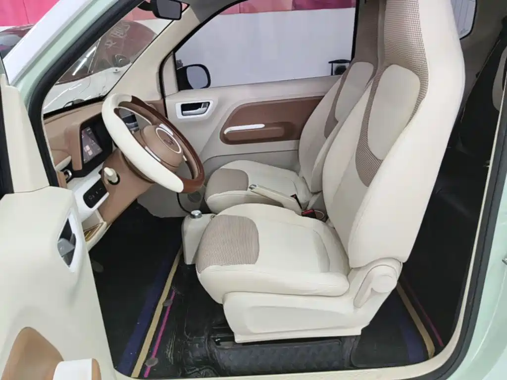 Wuling MINIEV — миниатюра 15