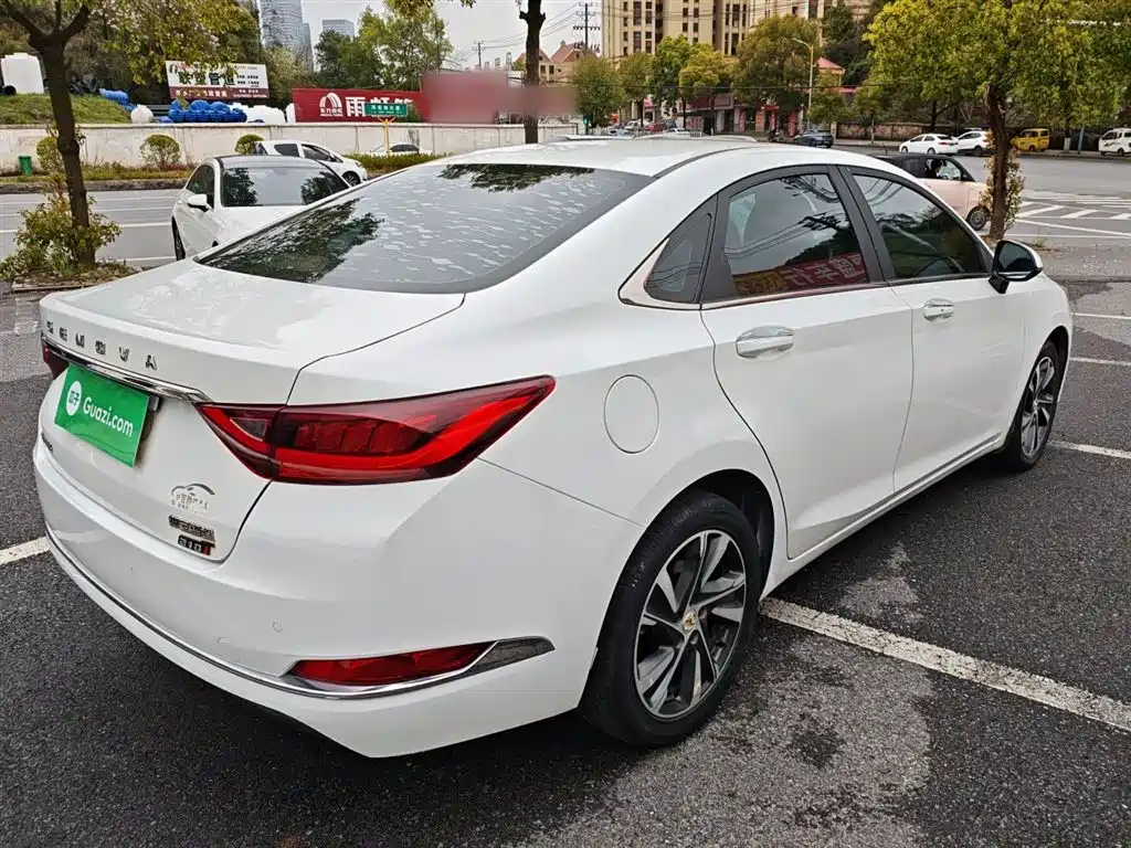 BAIC U7 — миниатюра 7