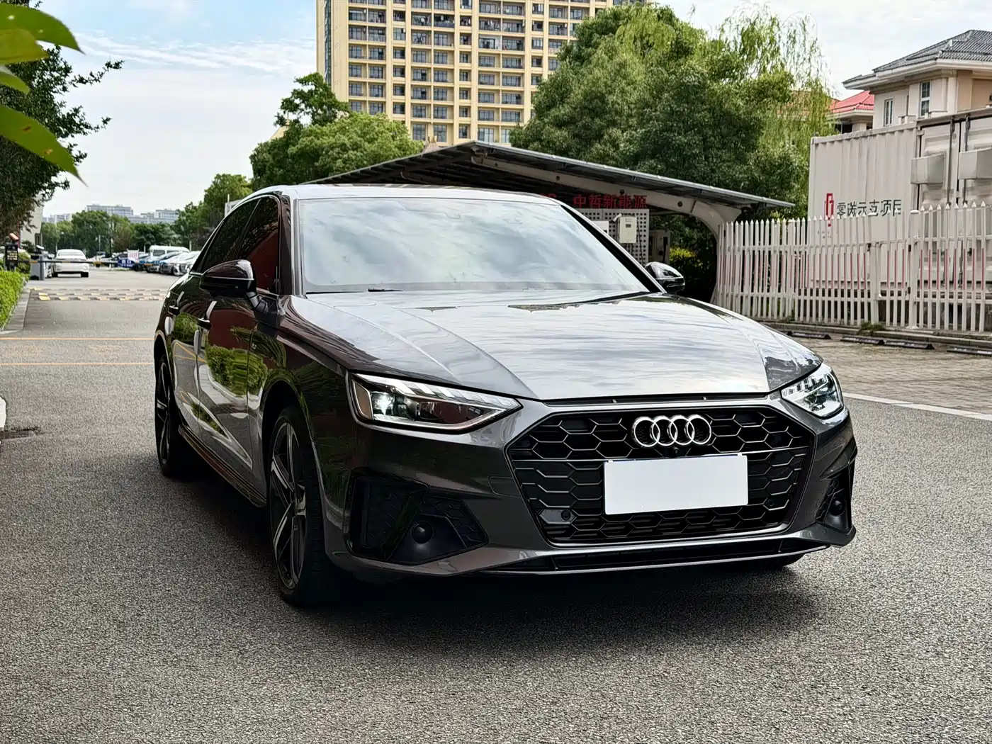 Audi A4L id 4622637 из Китая 11