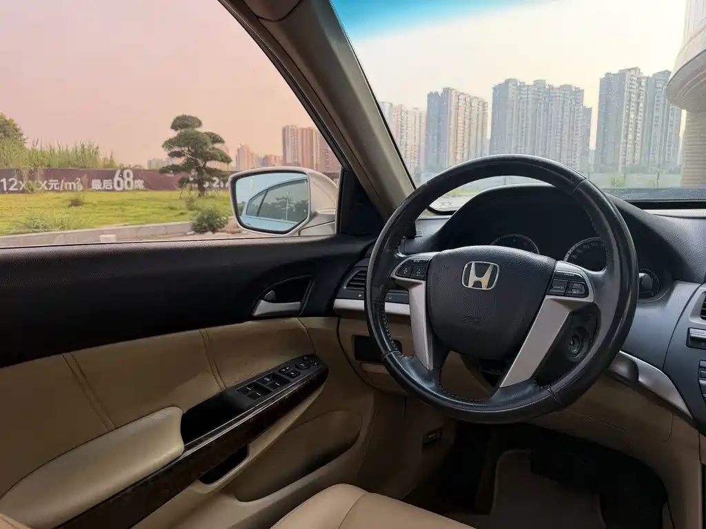 Honda Accord — миниатюра 5