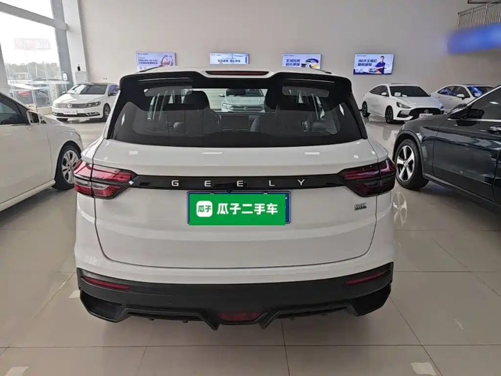 Geely Binyue — миниатюра 6