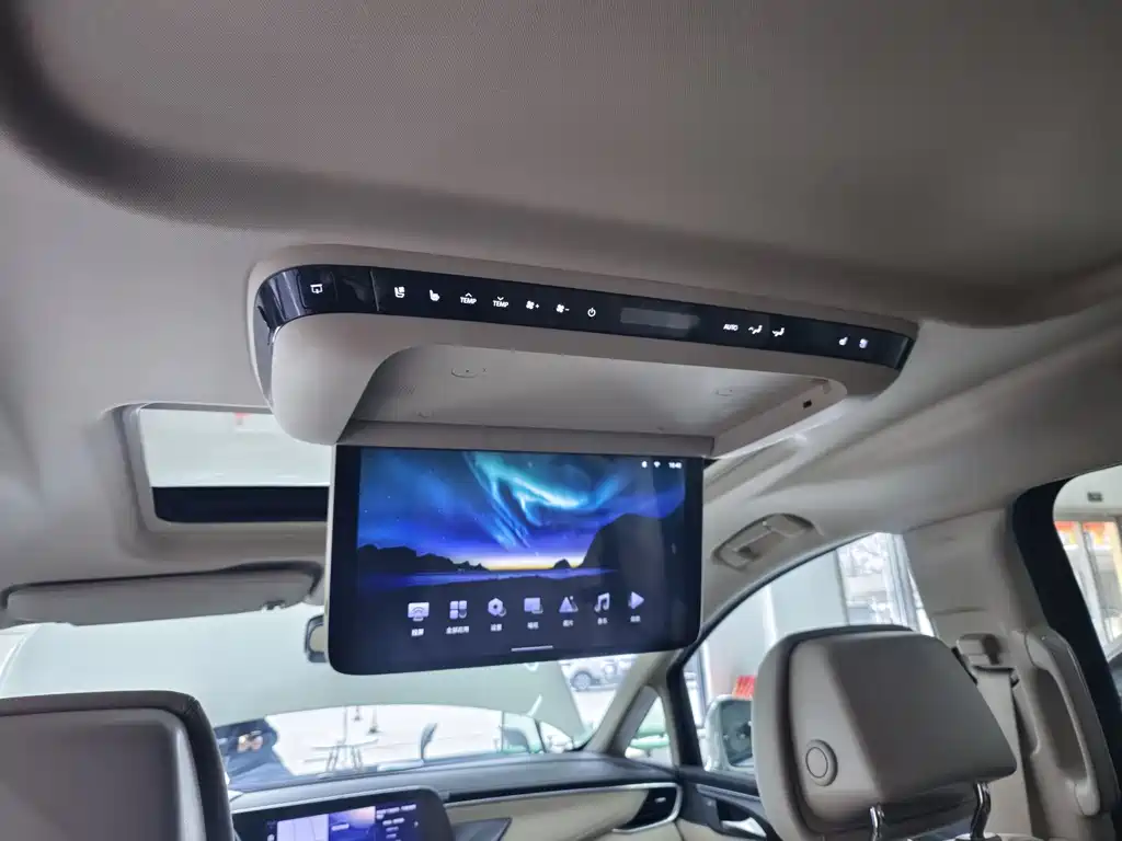 BUICK GL8 NEW ENERGY