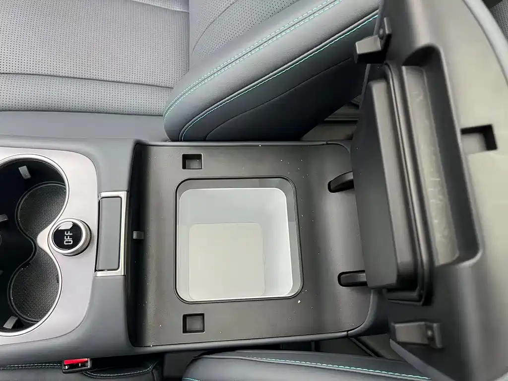 BYD SEA LION 07 DM I