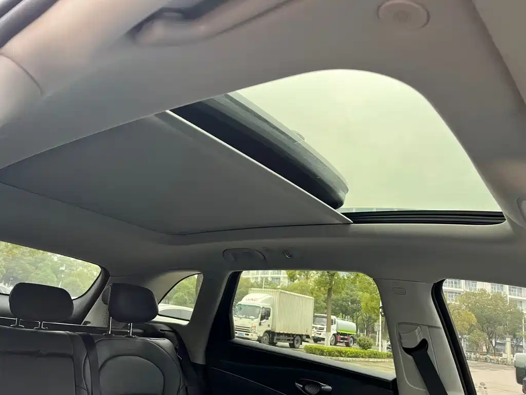 BYD SEA LION 07 DM I