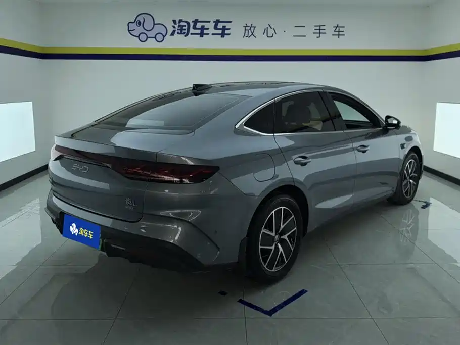BYD Qin L L 2025 DM-i Smart Drive 120KM