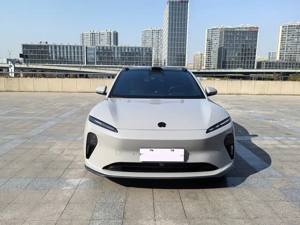 NIO NIO ET5T