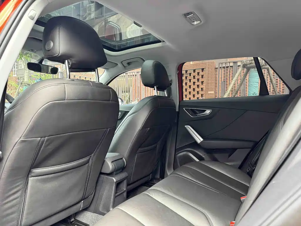 Audi Q2L 2018 35 TFSI VI
