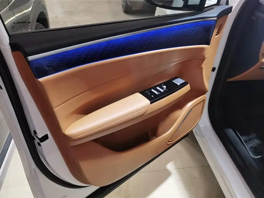 GEELY GALAXY GALAXY L7