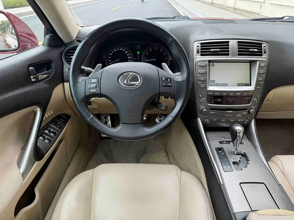 Lexus IS — миниатюра 9