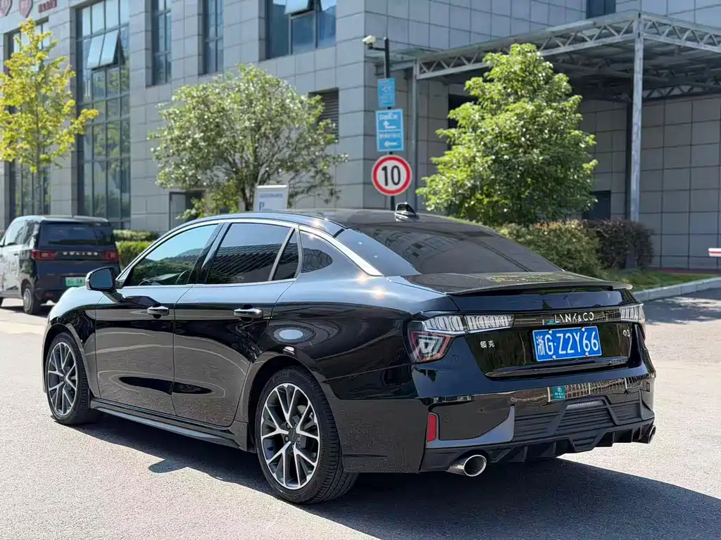 Lynk & Co 03 — миниатюра 14