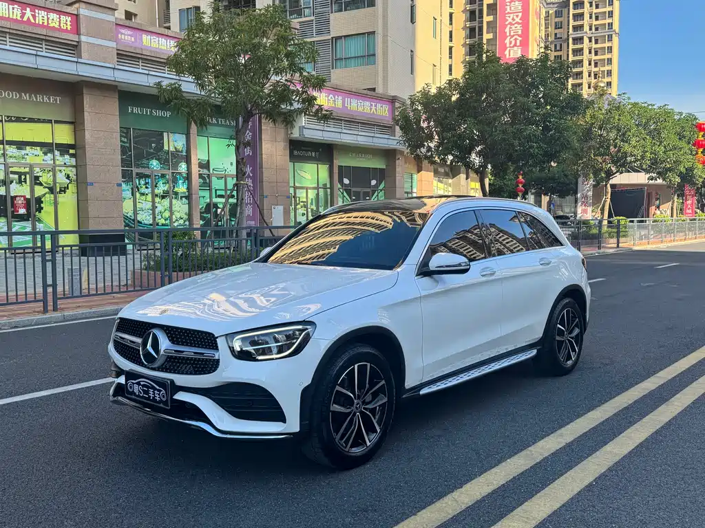 MERCEDES-BENZ GLC