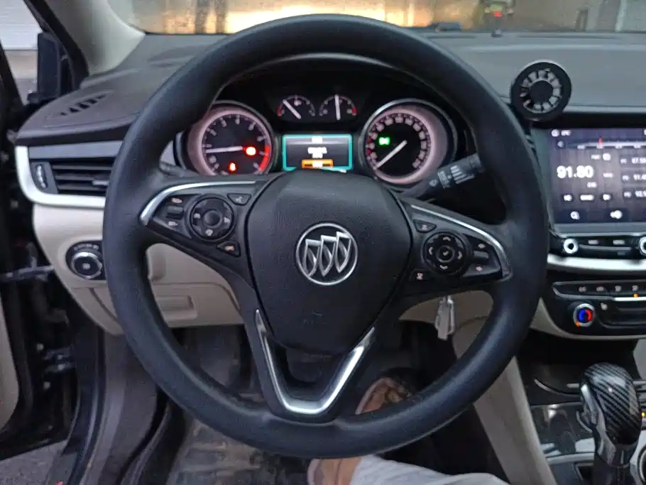 Buick Verano — миниатюра 15