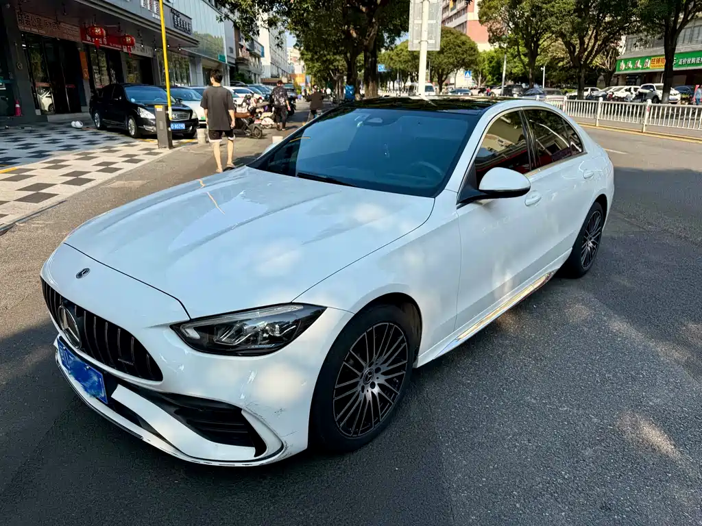 Mercedes-Benz C-Class 2022