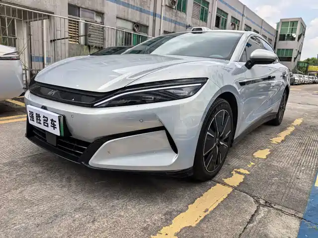 2025 BYD Han