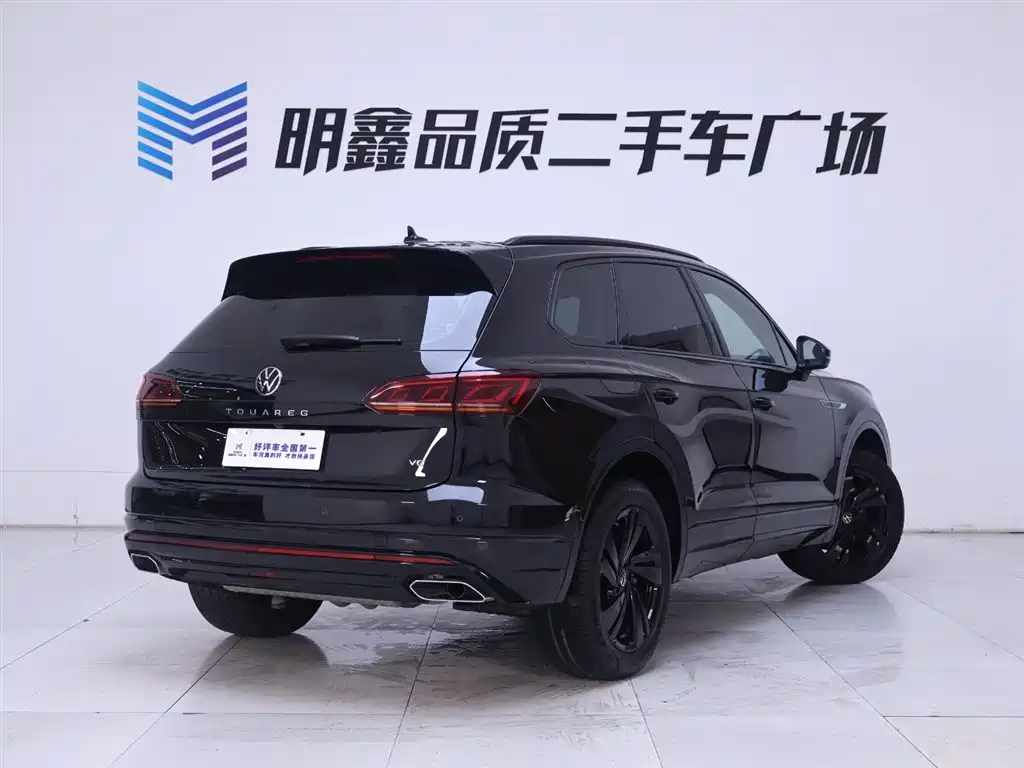 Volkswagen Touareg 2023 3.0TSI Sport