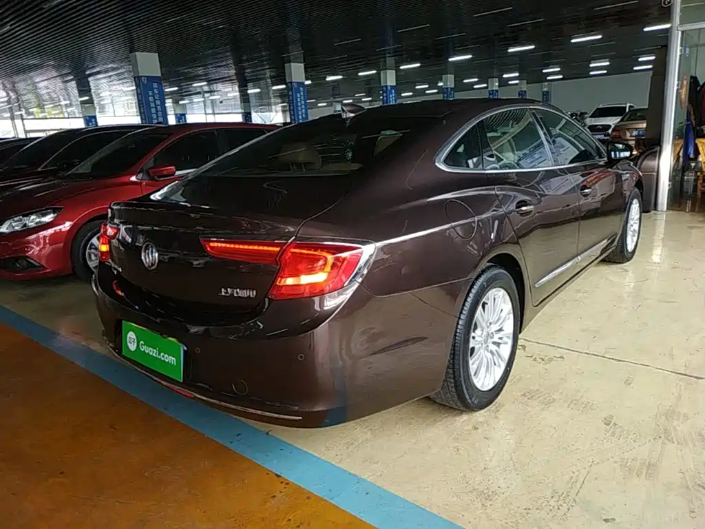 Buick LaCrosse — миниатюра 7
