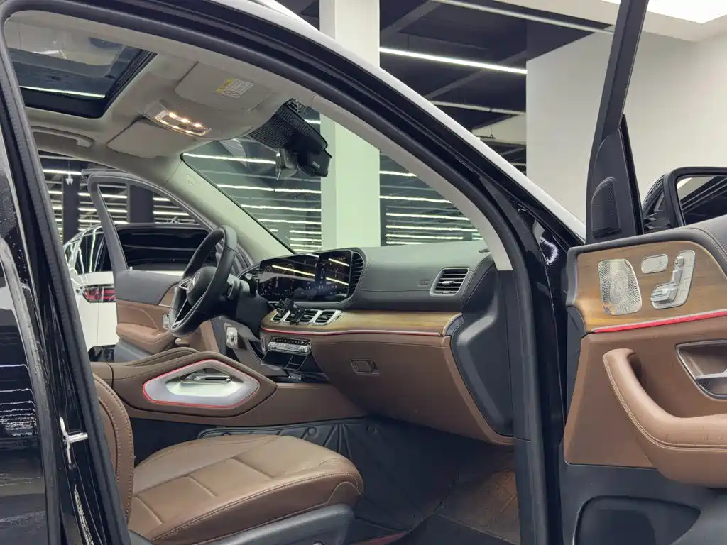 Mercedes-Benz GLE New Energy — миниатюра 10