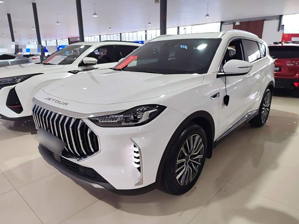 Jetour Jetour X70 PLUS 1.5 л 2026 г. Белый, пробег 2500 км