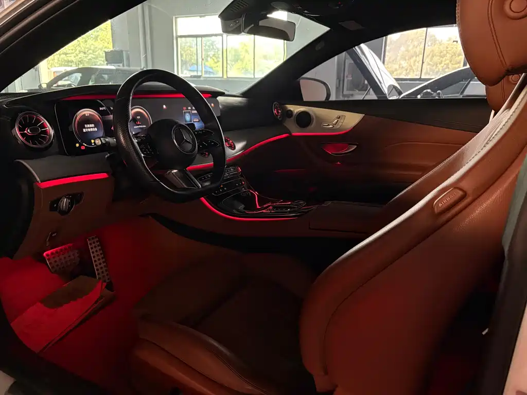 Mercedes-Benz E-Class (Import) — миниатюра 19