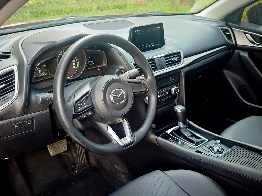 Mazda 3 Axela — миниатюра 9