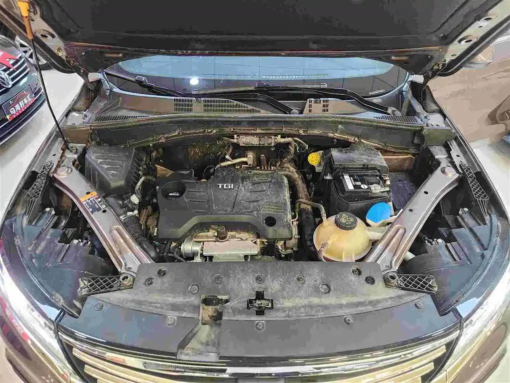 Roewe RX5 — миниатюра 16