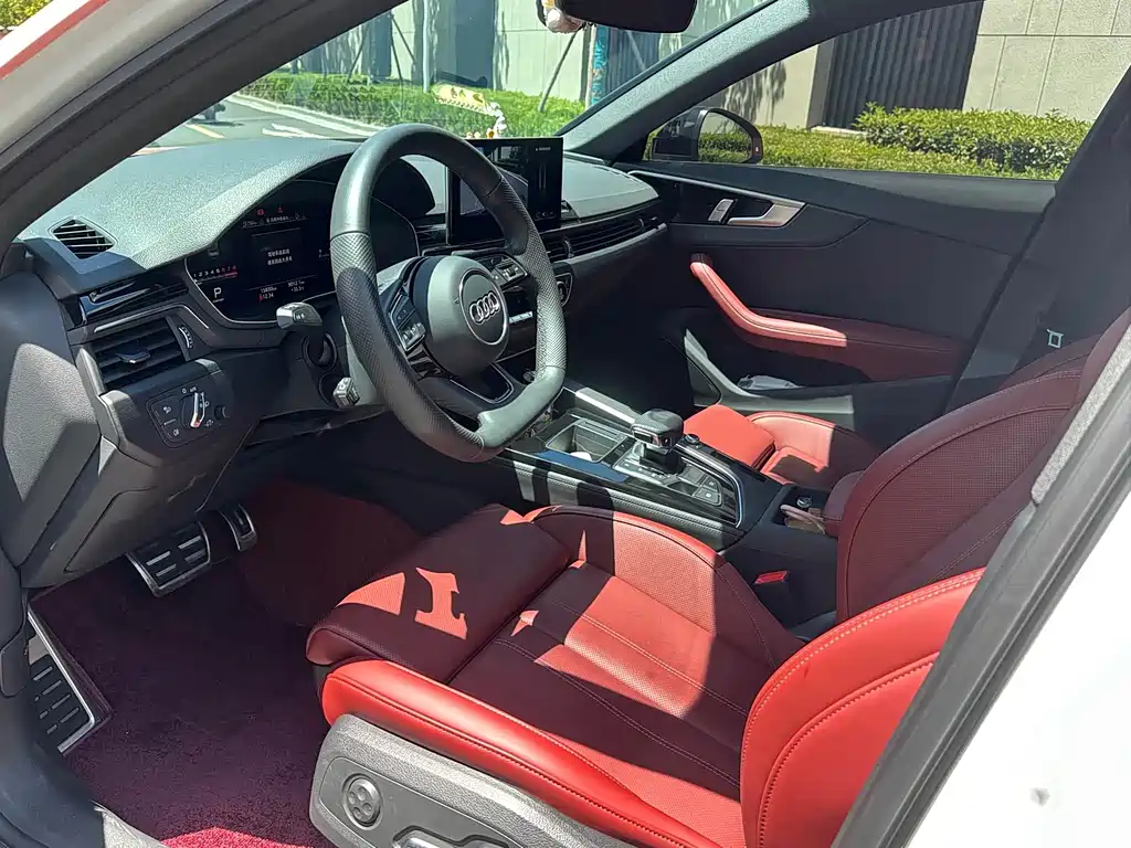 Audi A4L 2023 40 TFSI Fashion