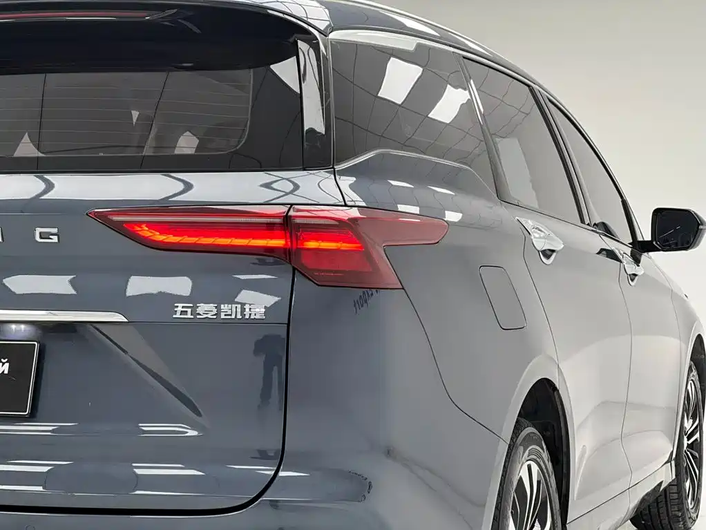 Wuling Victory — миниатюра 8