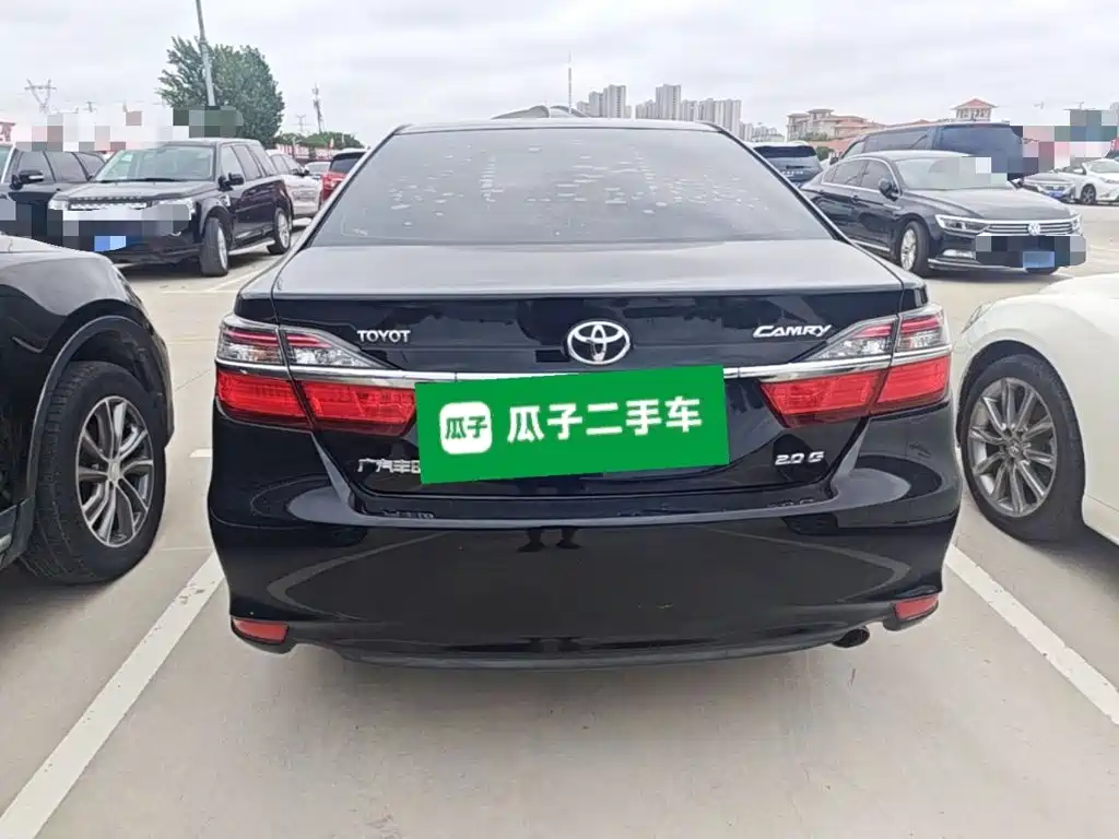 Toyota Camry — миниатюра 6