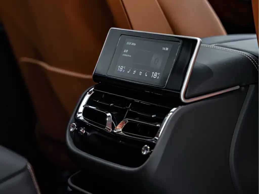 Bentley Flying Spur — миниатюра 15